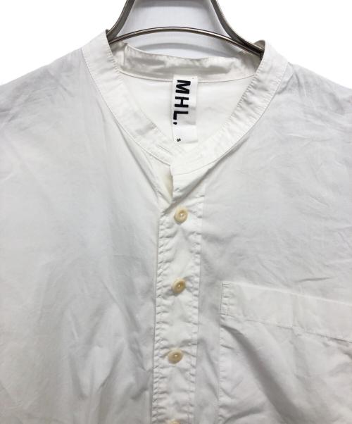MHL（エムエイチエル）MHL (エムエイチエル) バンドカラーシャツ ホワイト サイズ:Ｓの古着・服飾アイテム