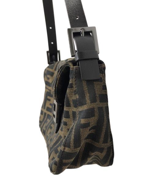 FENDI（フェンディ）FENDI (フェンディ) ショルダーバッグ カーキの古着・服飾アイテム