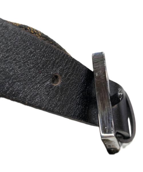 FENDI（フェンディ）FENDI (フェンディ) ショルダーバッグ カーキの古着・服飾アイテム