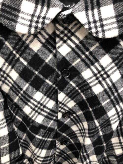 COMME des GARCONS COMME des GARCONS（コムデギャルソン コムデギャルソン）COMME des GARCONS COMME des GARCONS (コムデギャルソン コムデギャルソン) 丸襟チェック柄コート ブラック×ホワイト サイズ:Sの古着・服飾アイテム