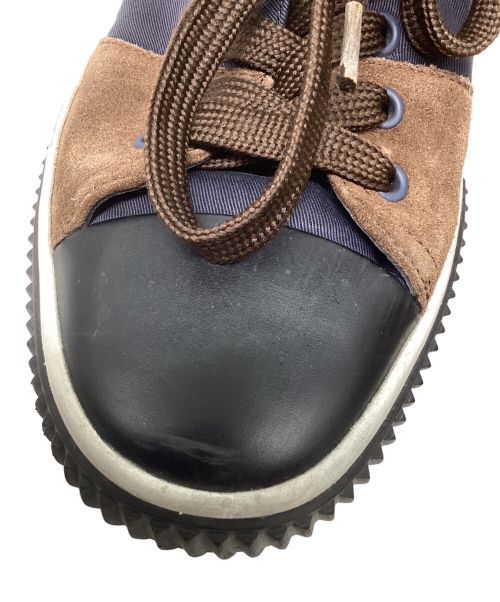 PRADA（プラダ）PRADA (プラダ) ローカットスニーカー ネイビー×ブラウン サイズ:9の古着・服飾アイテム