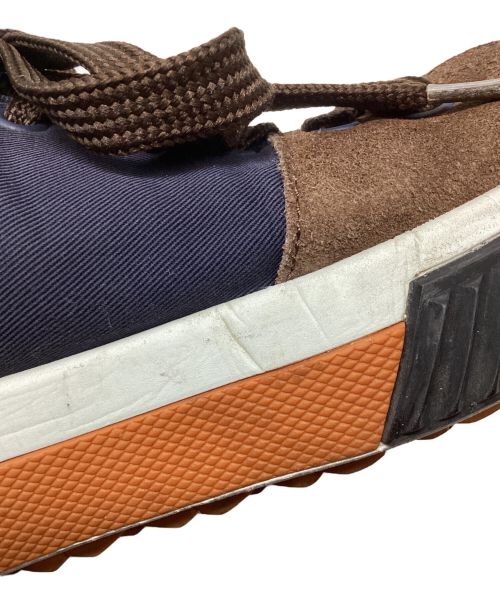 PRADA（プラダ）PRADA (プラダ) ローカットスニーカー ネイビー×ブラウン サイズ:9の古着・服飾アイテム