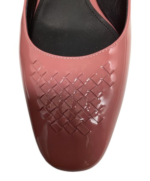 BOTTEGA VENETA（ボッテガベネタ）BOTTEGA VENETA (ボッテガベネタ) イントレチャートエナメルパンプス ピンク サイズ:37 1/2の古着・服飾アイテム