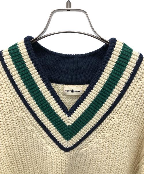 tory sport（トリースポーツ）tory sport (トリースポーツ) Vネックニット アイボリー サイズ:Sの古着・服飾アイテム