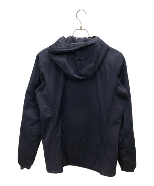 ARC'TERYX（アークテリクス）ARC'TERYX (アークテリクス) ATOM HOODY M ネイビー サイズ:S 未使用品の古着・服飾アイテム