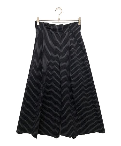LANVIN en Bleu（ランバンオンブルー）LANVIN en Bleu (ランバンオンブルー) ストライプタックワイドパンツ ブラック サイズ:38の古着・服飾アイテム