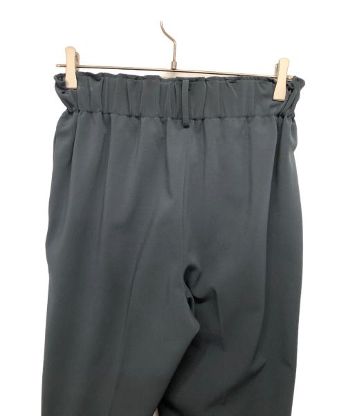 machatt（マチャット）machatt (マチャット) タックテーパードパンツ グリーン サイズ:01の古着・服飾アイテム