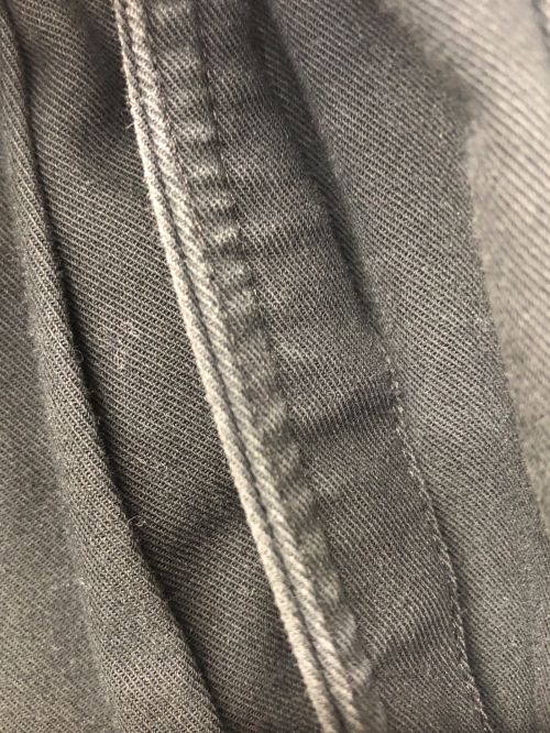 MARKAWARE（マーカウェア）MARKAWARE (マーカウェア) ORGANIC COTTON GABARDINE DOUBLE PLEATED EASY PANTS ブラック サイズ:1の古着・服飾アイテム