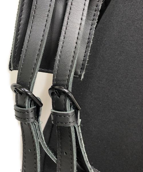 EASTPAK（イーストパック）EASTPAK (イーストパック) RAF SIMONS (ラフシモンズ) バックパック ブラックの古着・服飾アイテム