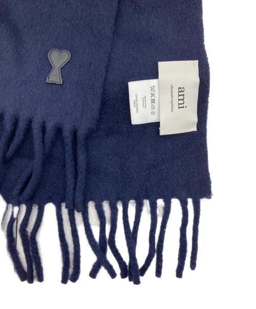 ami（アミ）ami (アミ) DE COEUR LEATHER PATCH SCARF ネイビーの古着・服飾アイテム