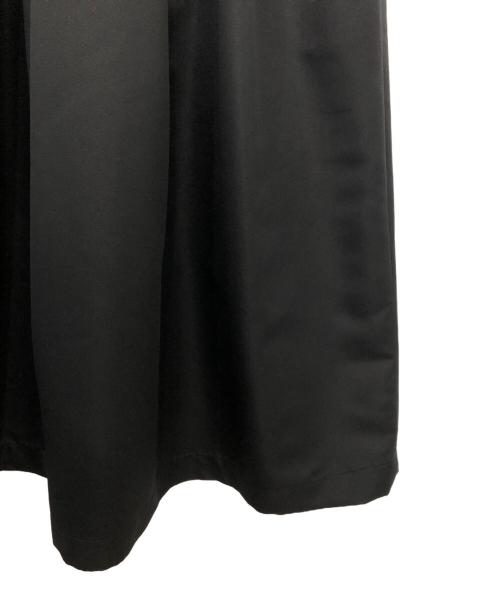 JAN SOLVIE ASSEMBLY（ヤンソルヴィアッセンブリー）JAN SOLVIE ASSEMBLY (ヤンソルヴィアッセンブリー) タフタシャーリングスカート ブラック サイズ:Fの古着・服飾アイテム