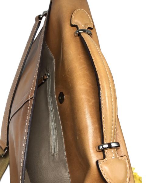 COACH（コーチ）COACH (コーチ) ショルダーブリーフケース ベージュの古着・服飾アイテム