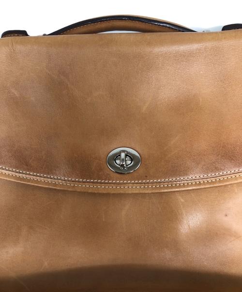 COACH（コーチ）COACH (コーチ) ショルダーブリーフケース ベージュの古着・服飾アイテム