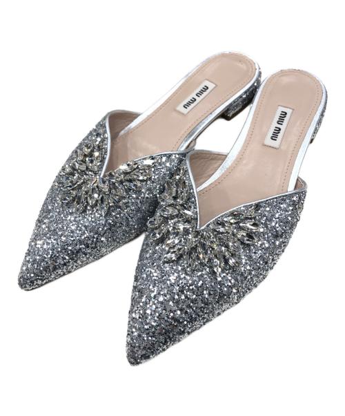 MIU MIU（ミュウミュウ）MIU MIU (ミュウミュウ) ビジュースパンコールミュール シルバー サイズ:37 1/2の古着・服飾アイテム