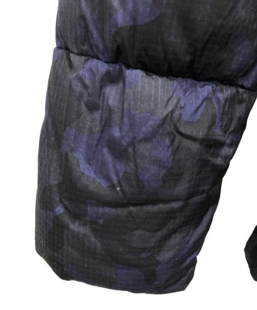 DUNO（デュノ）DUNO (デュノ) カモフラ柄ダウンジャケット ネイビー サイズ:48の古着・服飾アイテム