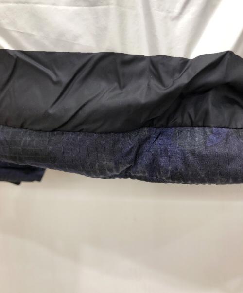 DUNO（デュノ）DUNO (デュノ) カモフラ柄ダウンジャケット ネイビー サイズ:48の古着・服飾アイテム