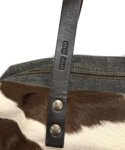 MIU MIU（ミュウミュウ）MIU MIU (ミュウミュウ) デニムハラコハンドバッグ ホワイトの古着・服飾アイテム