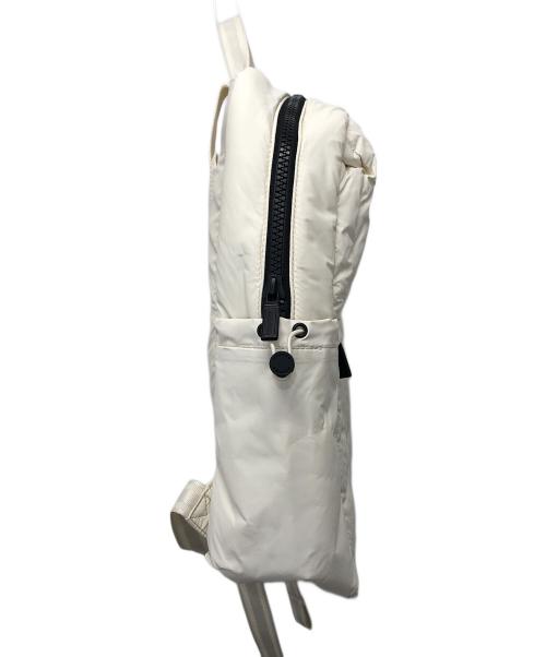 HUNTER（ハンター）HUNTER (ハンター) INTREPID PUFFER LARGE BACKPACK ホワイトの古着・服飾アイテム