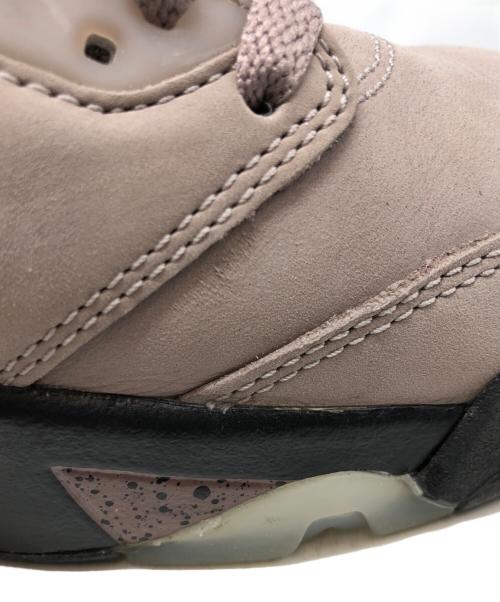 NIKE（ナイキ）NIKE (ナイキ) Paris Saint-Germain (パリサンジェルマン) AIR Jordan 5 RETRO Low ベージュ サイズ:27.5の古着・服飾アイテム