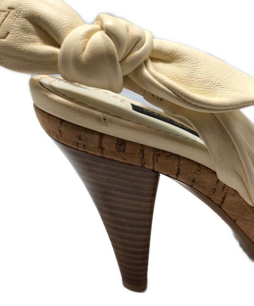 LOUIS VUITTON（ルイ ヴィトン）LOUIS VUITTON (ルイ ヴィトン) カーフリボンサンダル ベージュ サイズ:34の古着・服飾アイテム