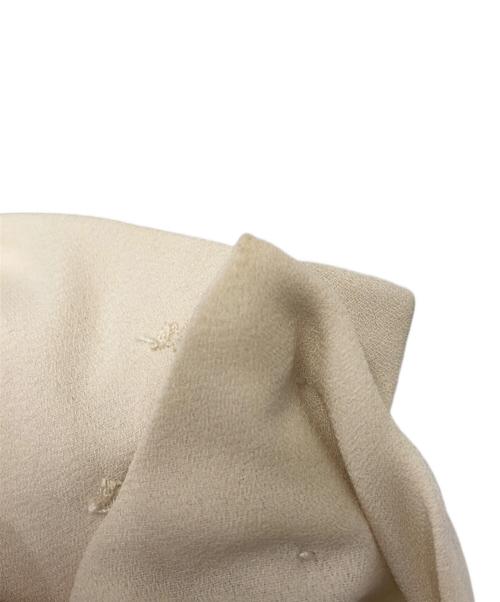 BEIGE（ベイジ）BEIGE (ベイジ) スタンドカラーギャザーブラウス アイボリーの古着・服飾アイテム