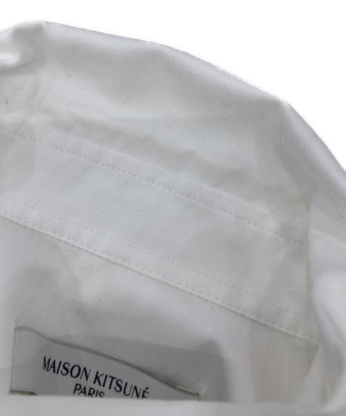maison kitsune（メゾンキツネ）maison kitsune (メゾンキツネ) Tricolor Fox Patch Shirts ホワイト サイズ:Mの古着・服飾アイテム
