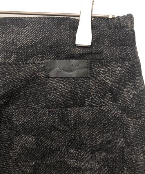 The Chino Revived Black Label（ザ チノ リヴァイブド ブラックレーベル）The Chino Revived Black Label (ザ チノ リヴァイブド ブラックレーベル) 柄パンツ ブラック サイズ:82の古着・服飾アイテム