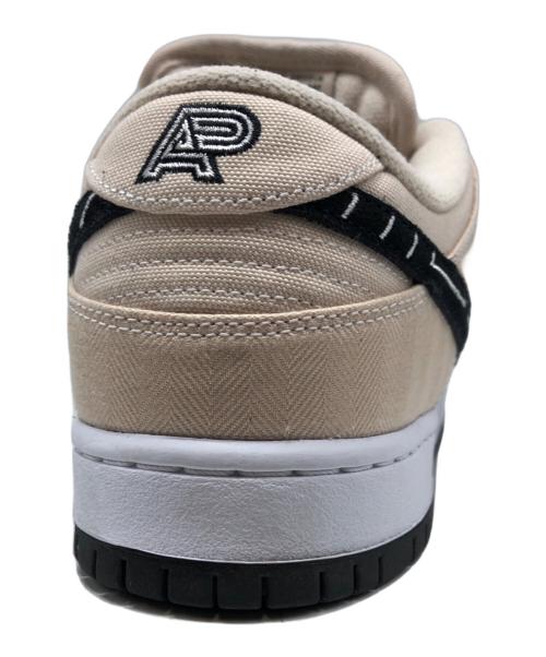 NIKE（ナイキ）NIKE (ナイキ) DUNK LOW NIKE Albino & Preto ベージュ サイズ:28の古着・服飾アイテム