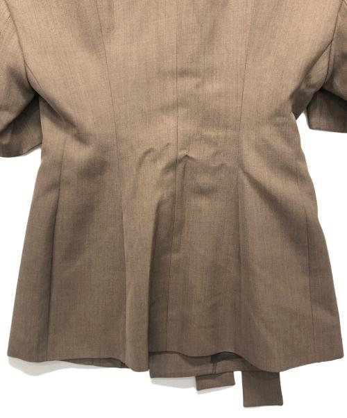 AKIRA NAKA（アキラナカ）AKIRA NAKA (アキラナカ) Edith tie collar Jacket ブラウン サイズ:1の古着・服飾アイテム