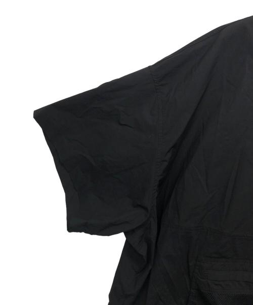 Stripes For Creative（ストライプ フォー クリエイティブ）Stripes For Creative (ストライプ フォー クリエイティブ) HALF ZIP NYLON SHIRT ブラック サイズ:XLの古着・服飾アイテム