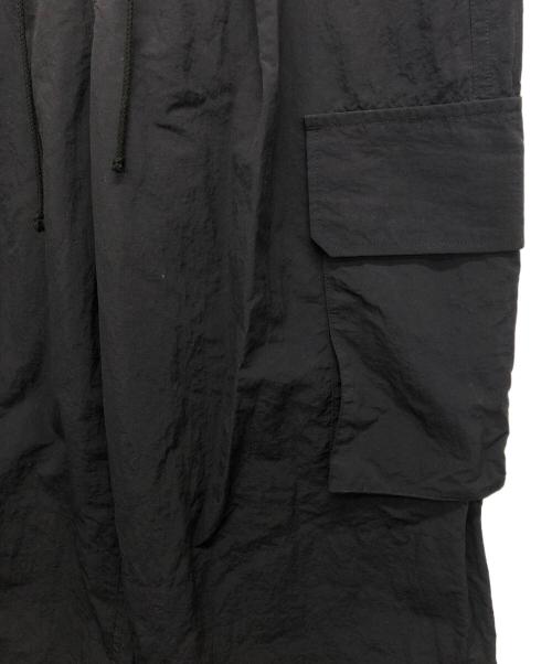 ETRE TOKYO（エトレトウキョウ）ETRE TOKYO (エトレトウキョウ) ナイロンカーゴパンツ ブラック サイズ:Mの古着・服飾アイテム