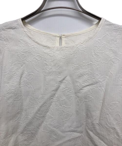 BEARDSLEY（ビアズリー）BEARDSLEY (ビアズリー) ノースリーブブラウス ホワイト サイズ:Fの古着・服飾アイテム