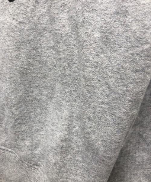 maison kitsune（メゾンキツネ）maison kitsune (メゾンキツネ) COLLEGE FOX PRINTED COMFORT SWEATSHIRT グレー サイズ:Lの古着・服飾アイテム