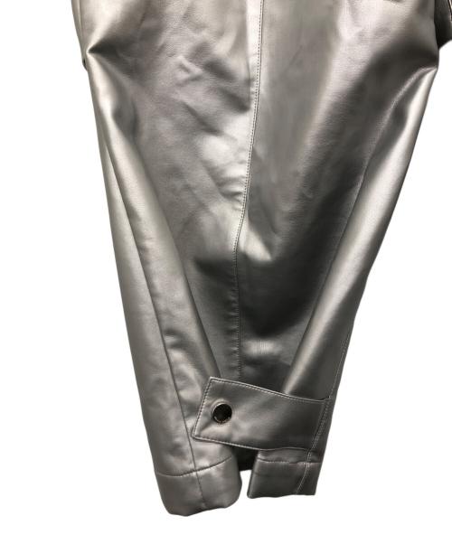 MAISON SPECIAL（メゾンスペシャル）MAISON SPECIAL (メゾンスペシャル) Leather Cargo Pants シルバー サイズ:36の古着・服飾アイテム