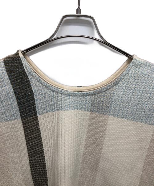 tamaki niime（タマキ ニイメ）tamaki niime (タマキ ニイメ) ノースリーブカットソー ベージュ×ブルー サイズ:表記無しの古着・服飾アイテム