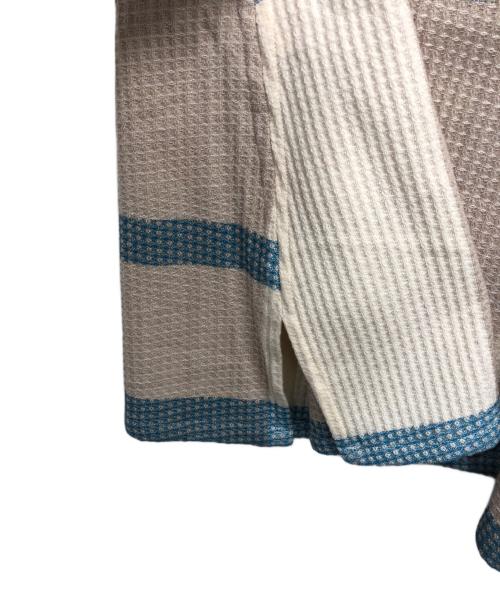 tamaki niime（タマキ ニイメ）tamaki niime (タマキ ニイメ) ノースリーブカットソー ベージュ×ブルー サイズ:表記無しの古着・服飾アイテム