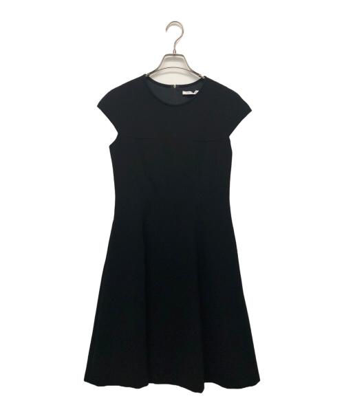 FOXEY NEWYORK（フォクシーニューヨーク）FOXEY NEWYORK (フォクシーニューヨーク) Aラインノースリーブワンピース ブラック サイズ:40の古着・服飾アイテム