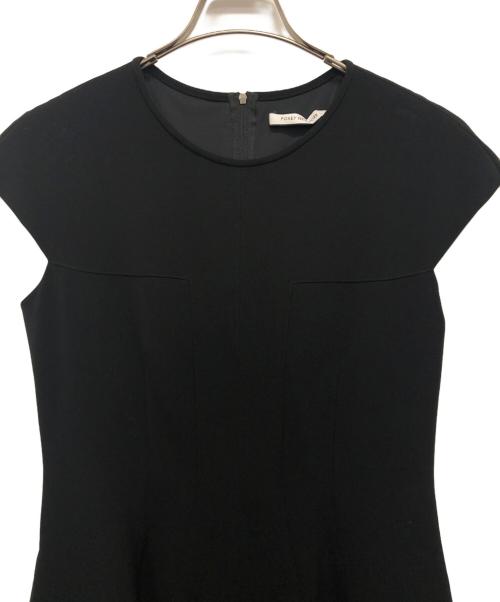 FOXEY NEWYORK（フォクシーニューヨーク）FOXEY NEWYORK (フォクシーニューヨーク) Aラインノースリーブワンピース ブラック サイズ:40の古着・服飾アイテム