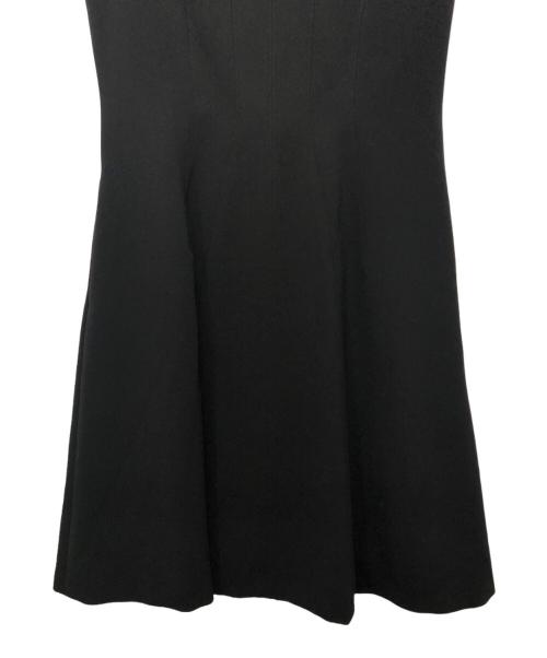 FOXEY NEWYORK（フォクシーニューヨーク）FOXEY NEWYORK (フォクシーニューヨーク) Aラインノースリーブワンピース ブラック サイズ:40の古着・服飾アイテム