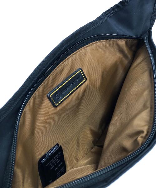 master-piece（マスターピース）master-piece (マスターピース) スリングバッグ ブラックの古着・服飾アイテム