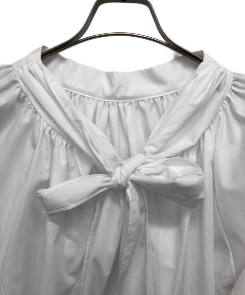 CADUNE（カデュネ）CADUNE (カデュネ) ビックボウタイブラウス ホワイト サイズ:38の古着・服飾アイテム