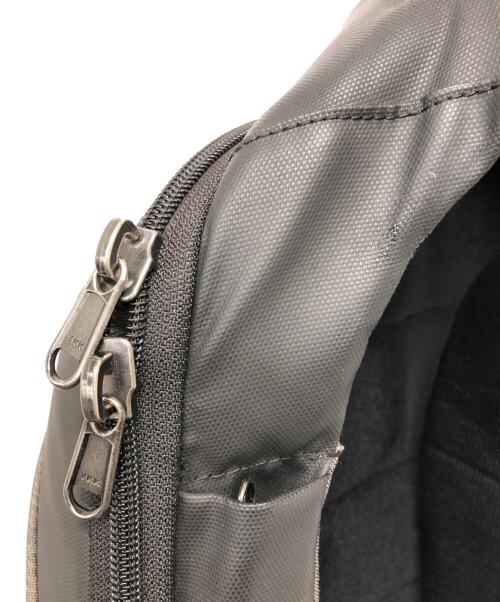 KORIN（コリンデザイン）korin (コリンデザイン) リュック グレーの古着・服飾アイテム
