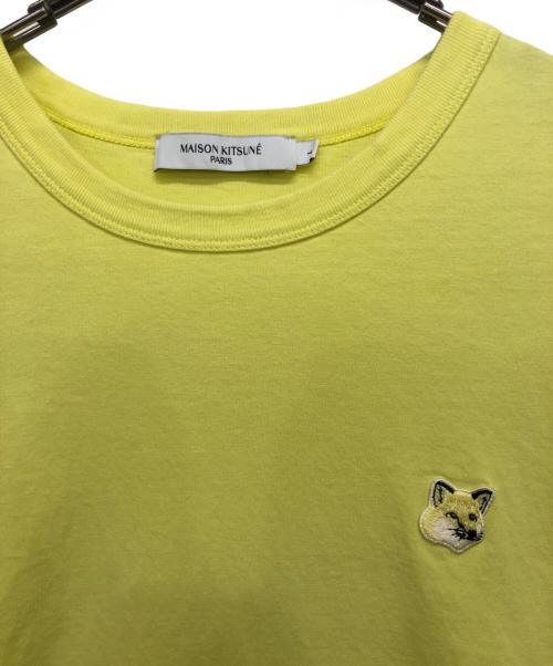 maison kitsune（メゾンキツネ）maison kitsune (メゾンキツネ) TONAL FOX HEAD PATCH REGULAR TEE-SHIRT イエロー サイズ:Lの古着・服飾アイテム
