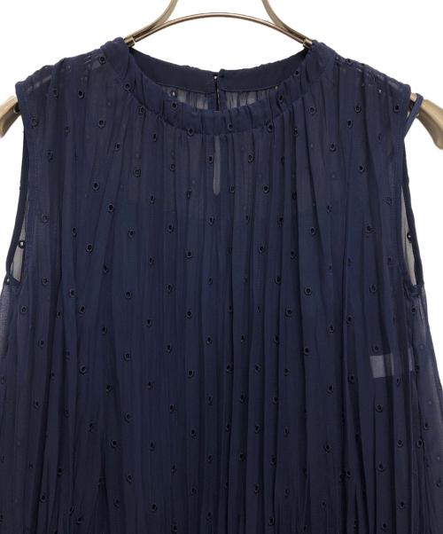 ANAYI（アナイ）ANAYI (アナイ) ドットシシュウプリーツワンピース ネイビー サイズ:36の古着・服飾アイテム