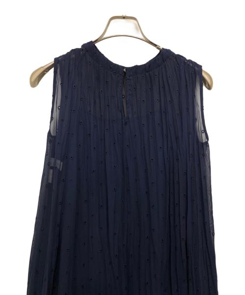 ANAYI（アナイ）ANAYI (アナイ) ドットシシュウプリーツワンピース ネイビー サイズ:36の古着・服飾アイテム