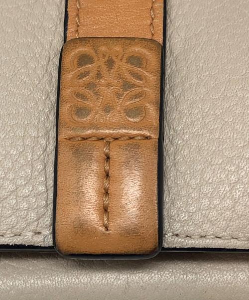 LOEWE（ロエベ）LOEWE (ロエベ) TRIFOLD WALLET AVENA CL ベージュの古着・服飾アイテム