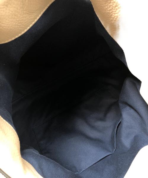 MARNI（マルニ）MARNI (マルニ) VENICE HOBO MEDIUM（ベニス ホーボー ミディアム） ベージュの古着・服飾アイテム