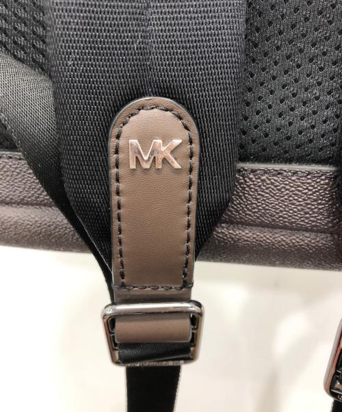 MICHAEL KORS（マイケル・コース）MICHAEL KORS (マイケルコース) HUDSON バックパック ブラウンの古着・服飾アイテム