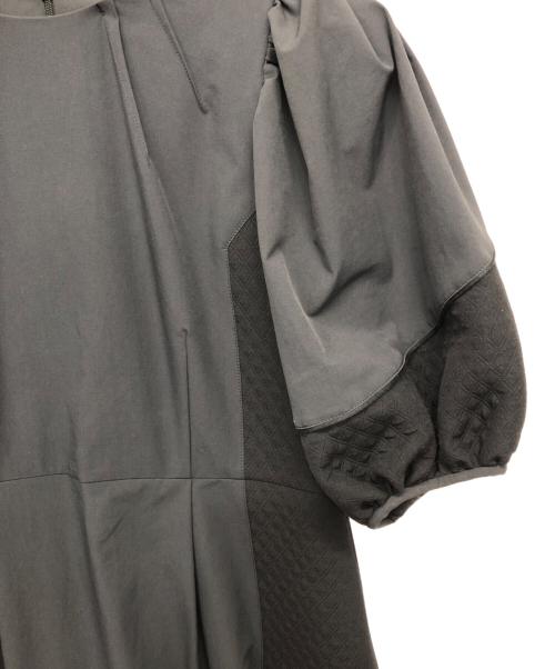 nano・universe（ナノ・ユニバース）nano・universe (ナノ・ユニバース) キルトライクフォルムワンピース ブラック サイズ:1の古着・服飾アイテム