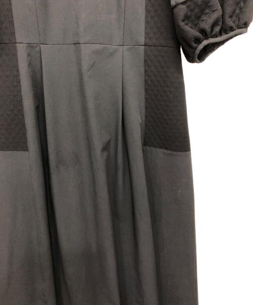 nano・universe（ナノ・ユニバース）nano・universe (ナノ・ユニバース) キルトライクフォルムワンピース ブラック サイズ:1の古着・服飾アイテム